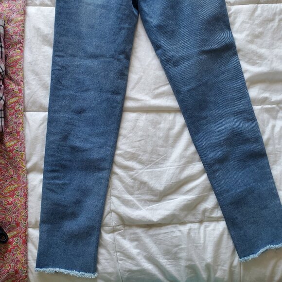 Trixy 30 inch waist, 27 inch Inseam Ankle Jeans - Picture 6 of 8